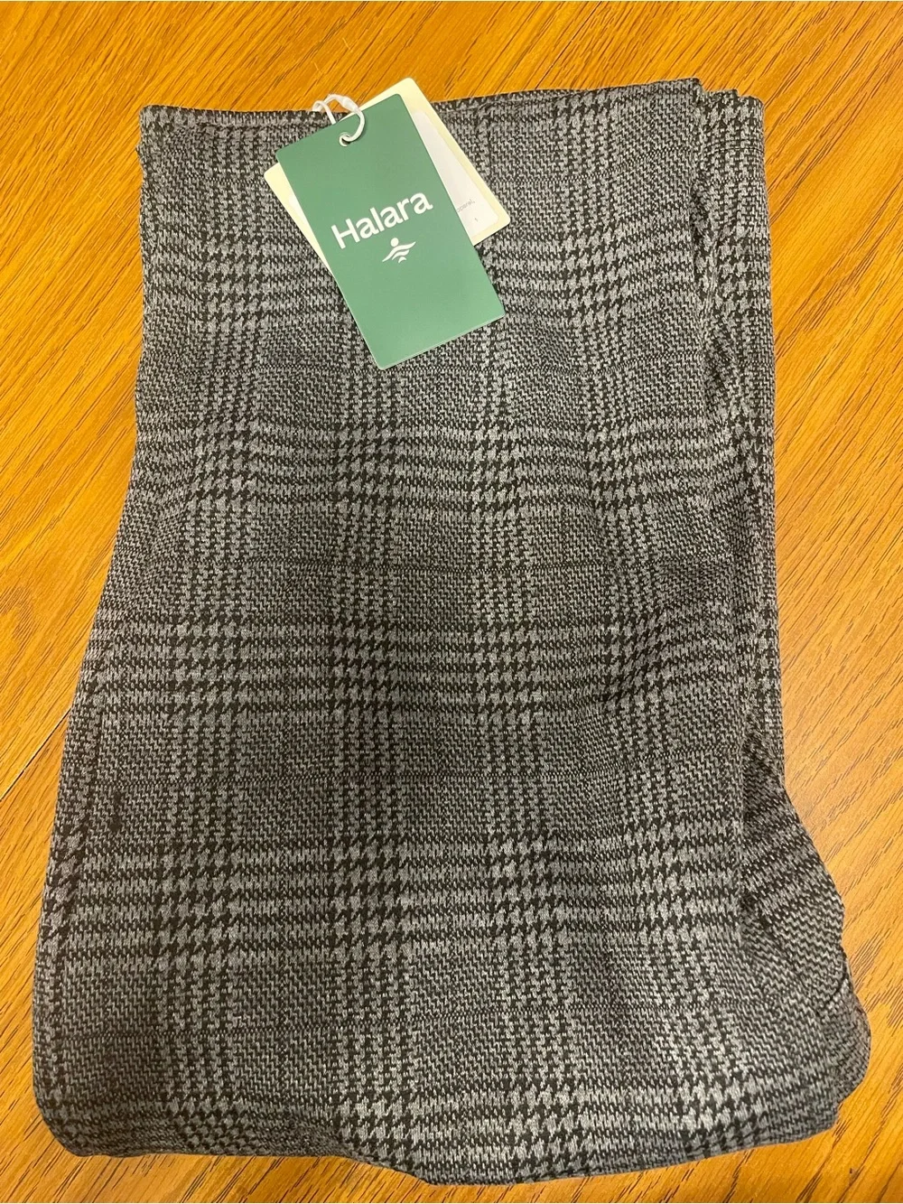 HALARA High Neck Sleeveless Bodycon Houndstooth Plaid Midi Work Dress - Picture 11 of 13